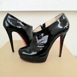 Authentic Christian Louboutin Black Patent Leather Ankle Boots Booties EU 39